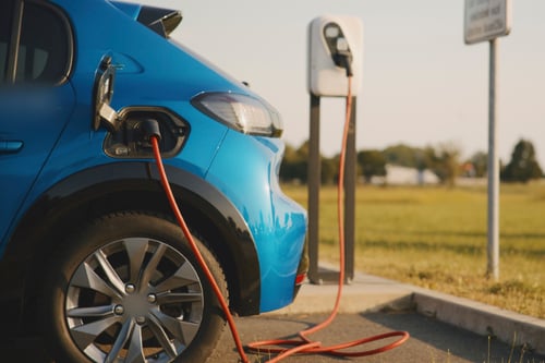 Beyond the ICE Age: Four ways to ease your fleet’s EV transition