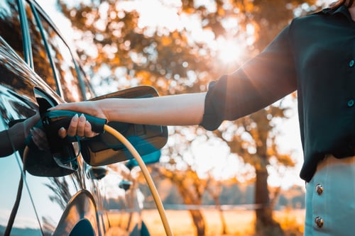 UK EV battery investment tops £7bn: What it means for insurers